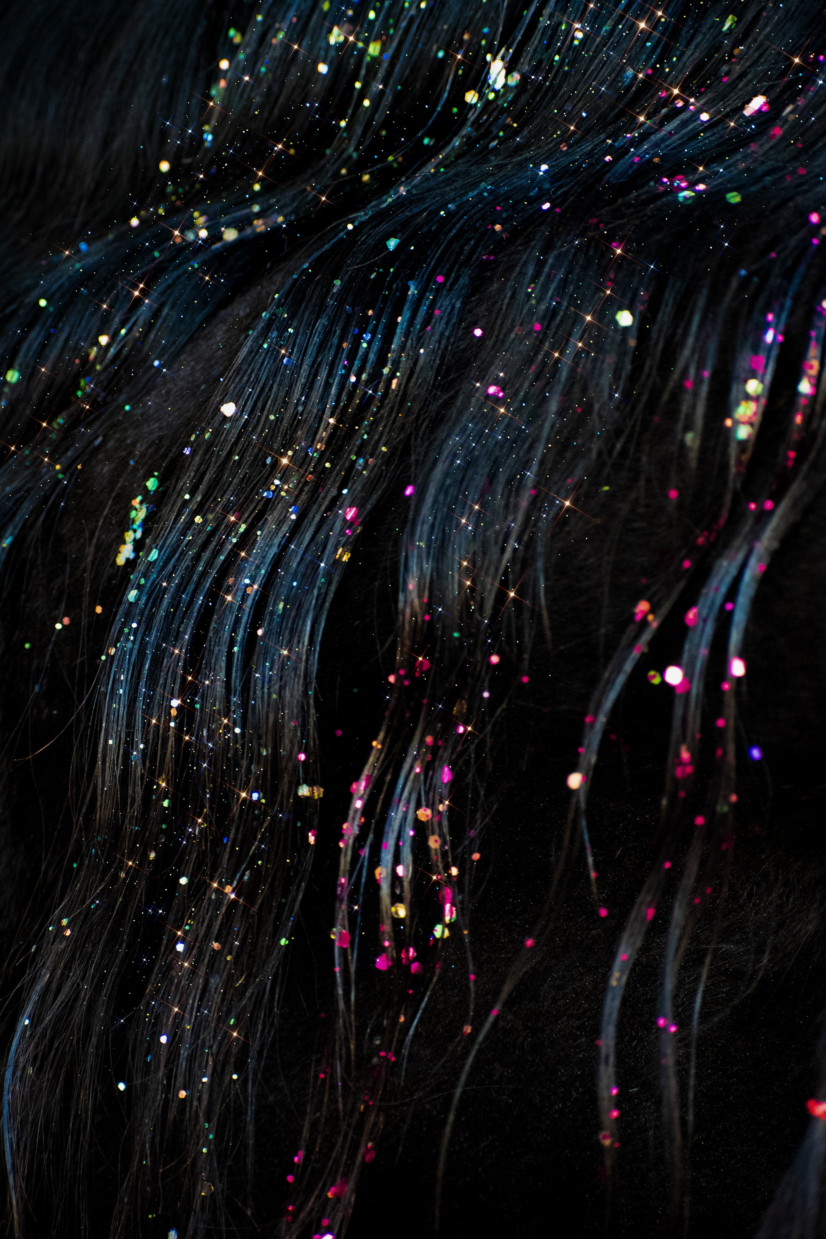 Iridescent and Red Mirror Mirror Glitter in Mane