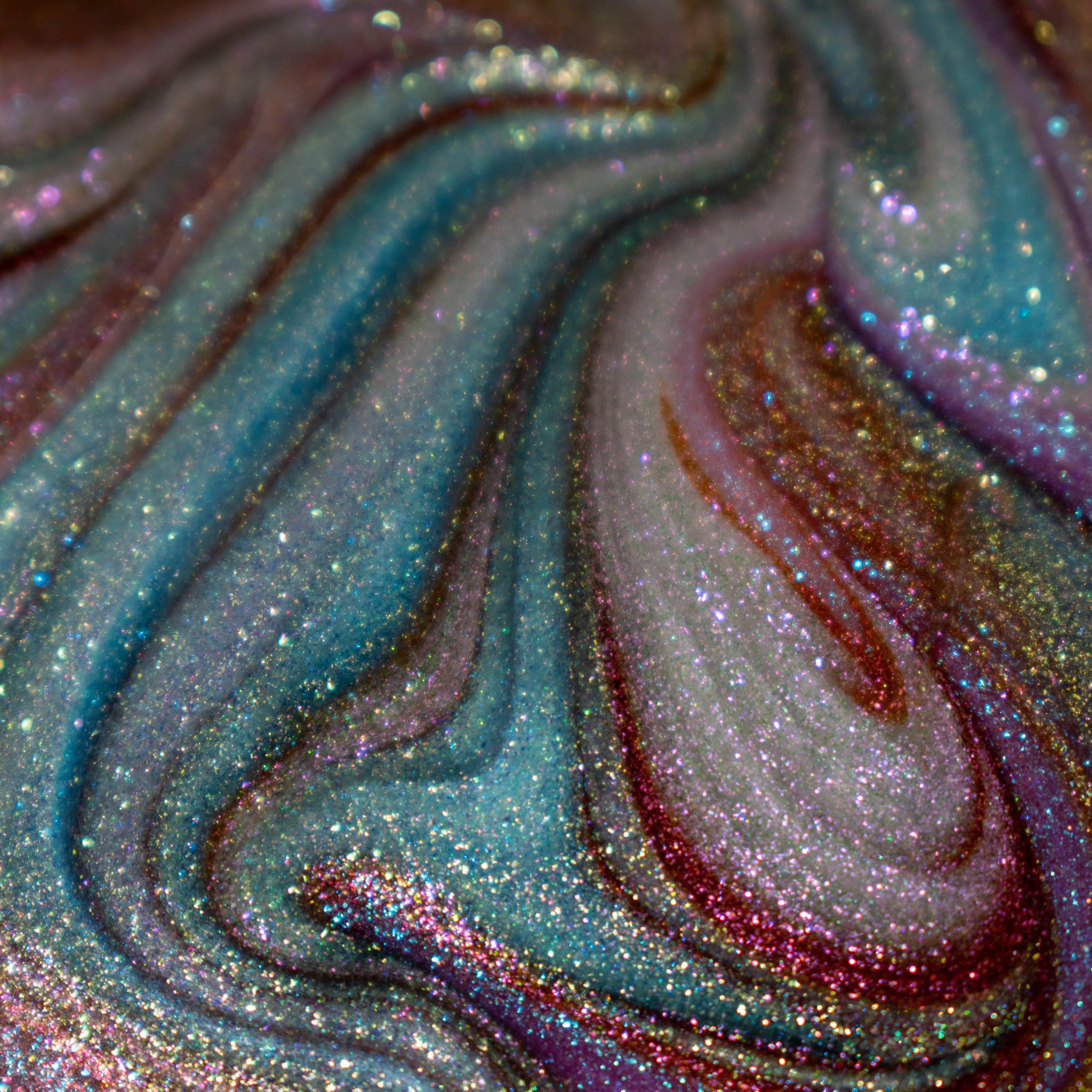 First In Glow Silk Treatment & Shine